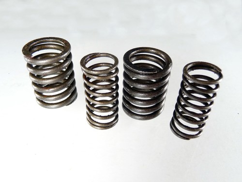Nos honda 50cc valve springs - nos,
